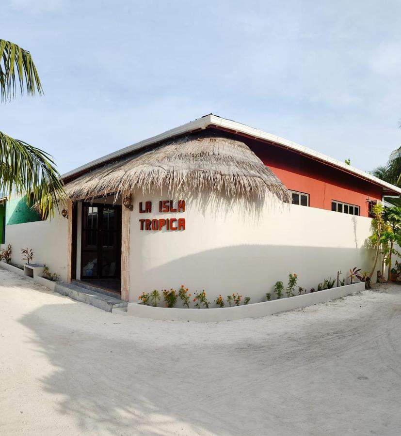 La Isla Tropica Hotel Гурайдо Екстериор снимка