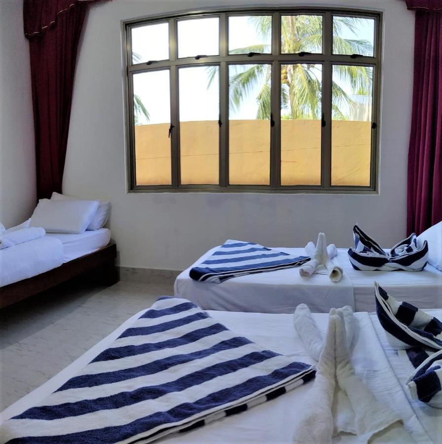 La Isla Tropica Hotel Гурайдо Екстериор снимка