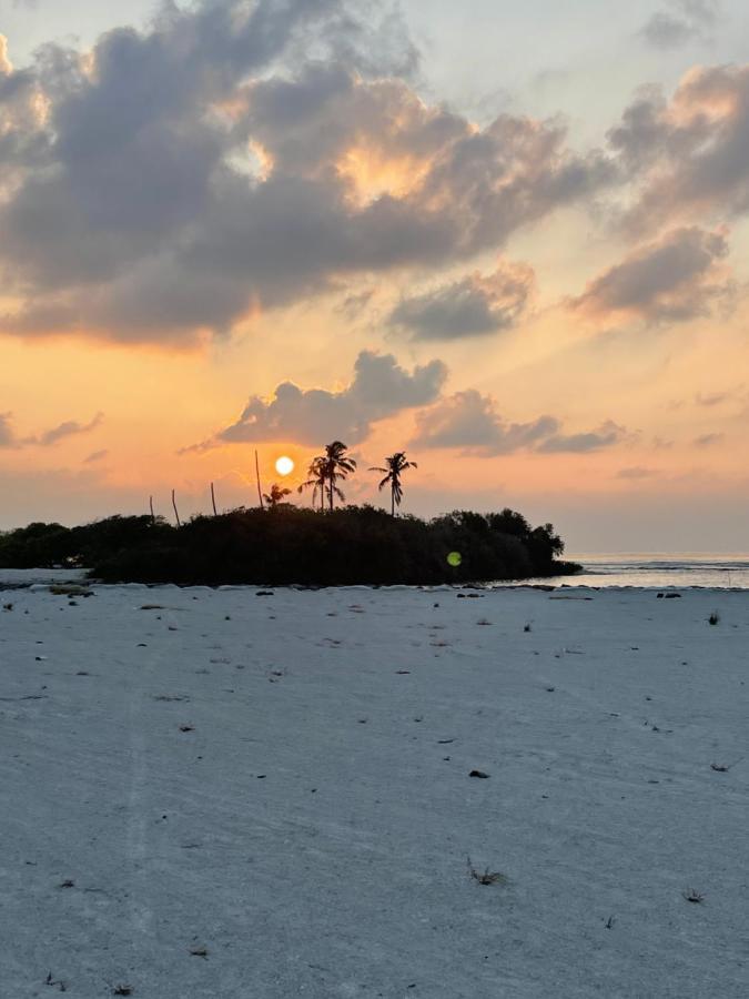 La Isla Tropica Hotel Гурайдо Екстериор снимка