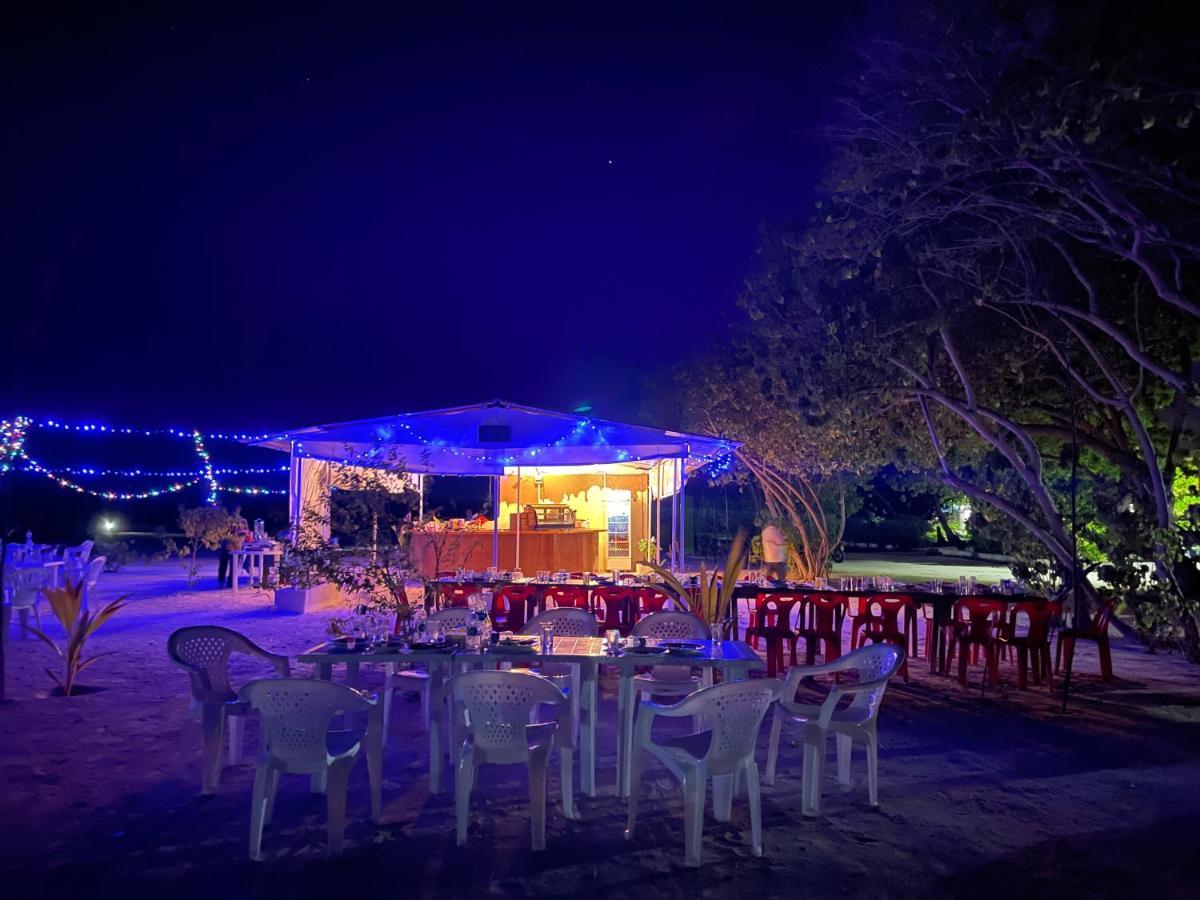 La Isla Tropica Hotel Гурайдо Екстериор снимка